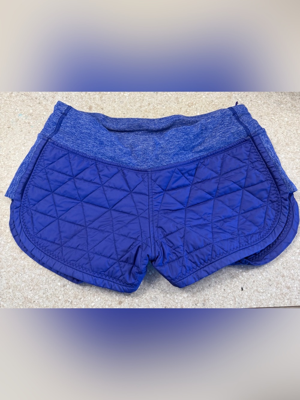 RARE Lululemon Hot Cheeks Quilted Shorts Size 6
